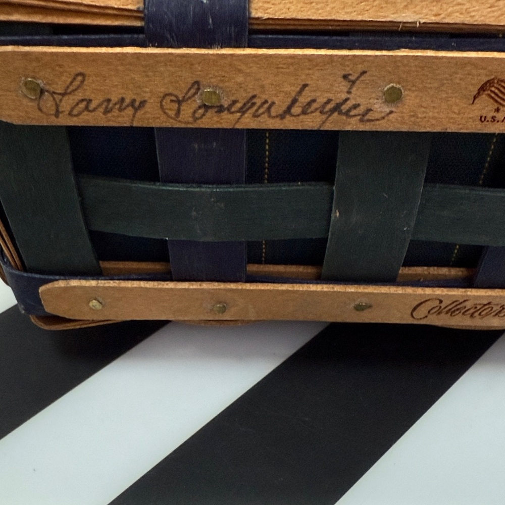 Longaberger Tan and Blue Woven Collectors Bag - Picture 4 of 8